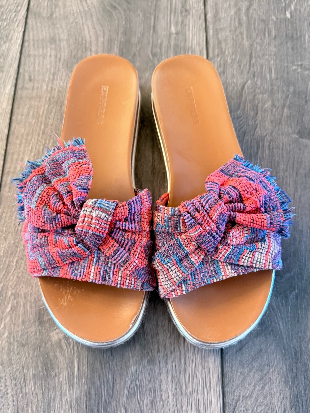 Express Women’s Size 7 Woven Bow Slide Multicolor Summer Vacation Sandals